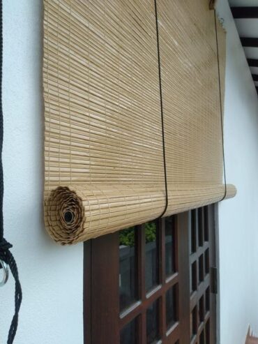 Plastic blinds – ප්ලාස්ටික් පැලලි