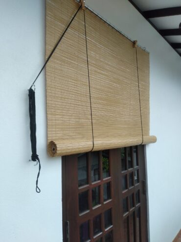 Plastic blinds – ප්ලාස්ටික් පැලලි