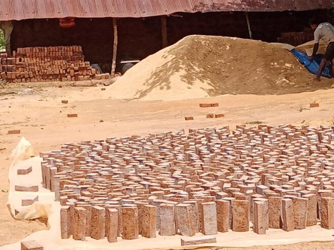 Bricks – ඇඹිලිපිටිය ගඩොල්
