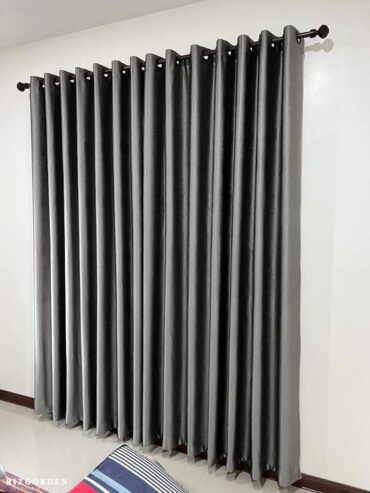 WR Mart Curtain
