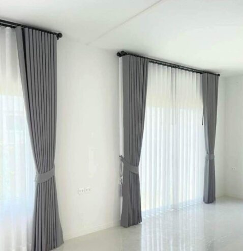 WR Mart Curtain