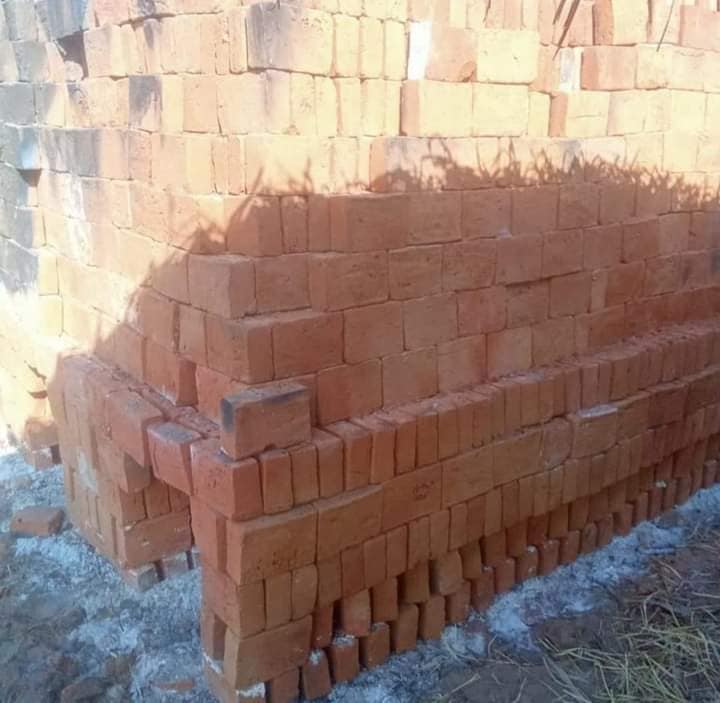 Thilakarathna Bricks – රතු ගඩොල්