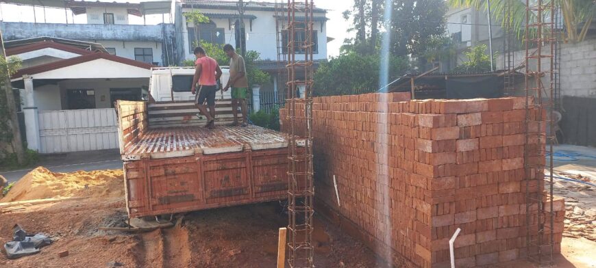 Bricks – ගඩොල්