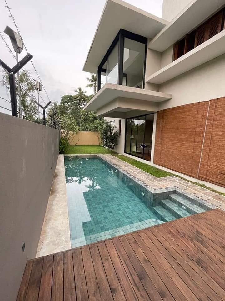 Heshan Construction
